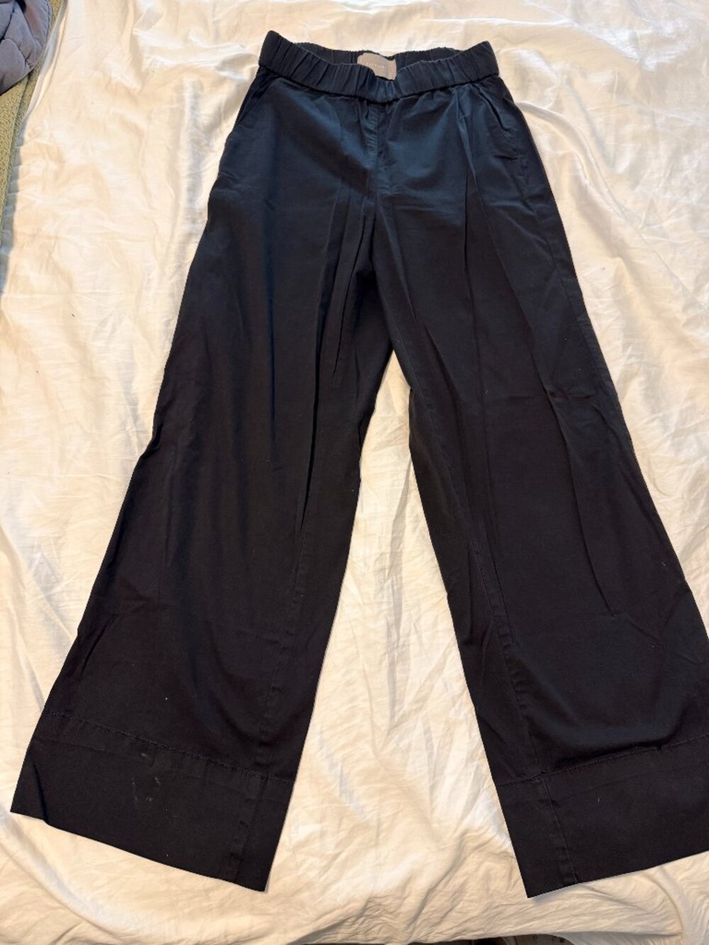 Everlane Black Pullover Pant - Size 4